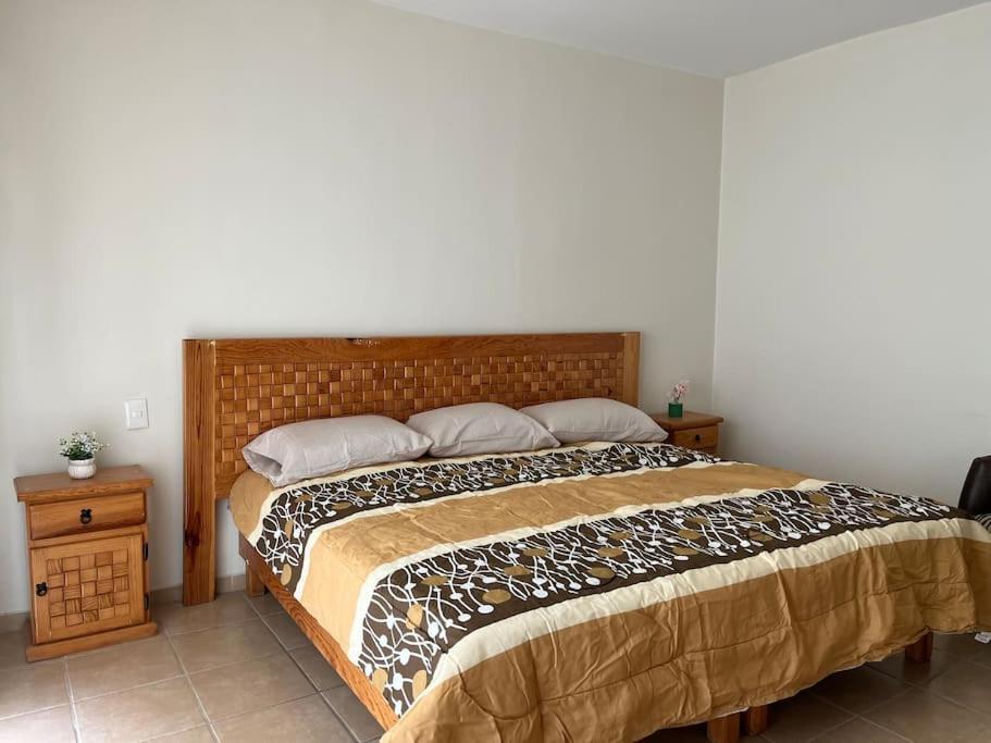 Casa Colibri Oaxaca Con Jacuzzi En Terraza Villa Santa Maria Atzompa Exterior photo